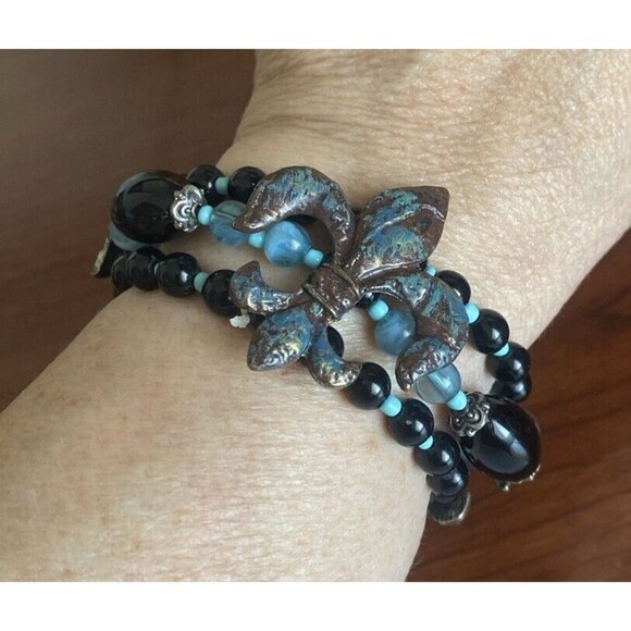 Bracelet Mardi Gras Stretch 3 Fleur De Les Intriguing Turquoise & Black Beaded - Picture 1 of 7